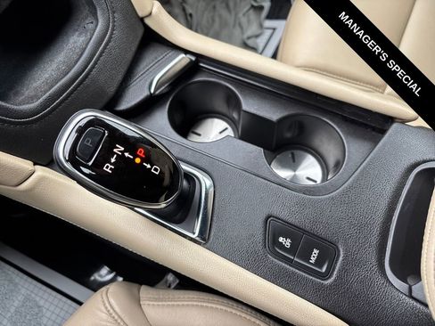 Used 2019 Cadillac XT5 Premium Luxury FWD image 27