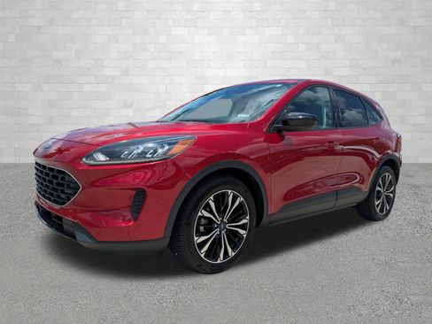 Used 2021 Ford Escape SE w/ SE Sport Appearance Package FWD image 5