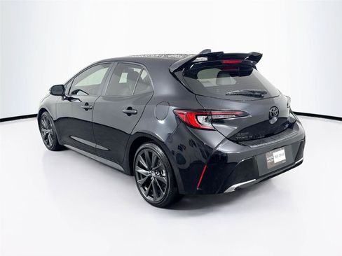 Used 2025 Toyota Corolla XSE FWD image 13