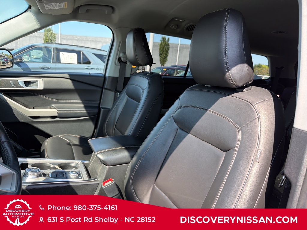 Used 2022 Ford Explorer XLT w/ Equipment Group 202A AWD/4WD image 14