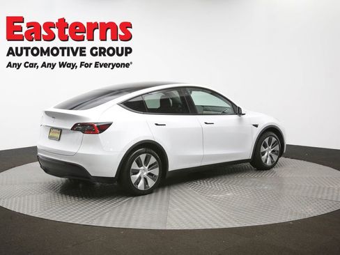 Used 2021 Tesla Model Y 2WD image 38