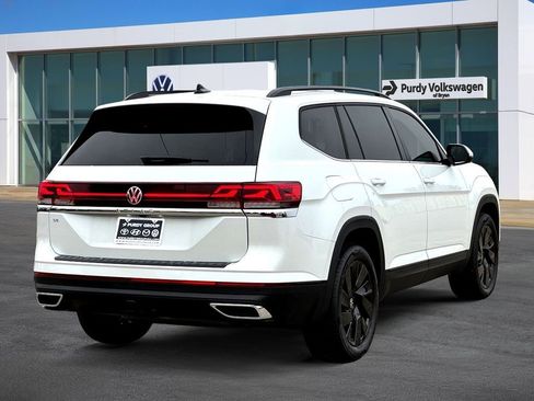 New 2026 Volkswagen Atlas SE FWD image 8
