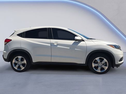 Used 2020 Honda HR-V LX image 6