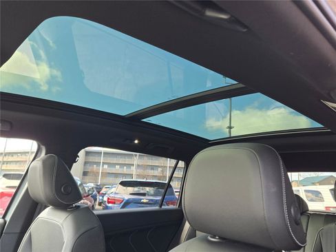 Used 2022 Volkswagen Tiguan SE R-Line AWD/4WD image 20