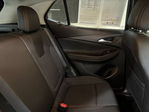 Used 2025 Buick Encore GX Preferred FWD image 36