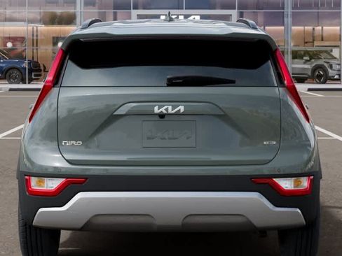 New 2026 Kia Niro EX FWD image 13