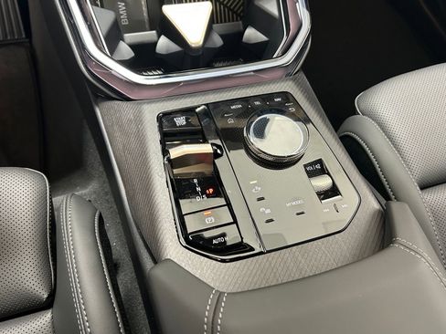 Used 2025 BMW X3 xDrive30i w/ Convenience Package image 18