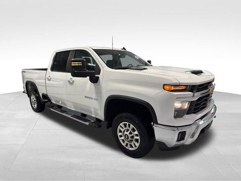 Used 2025 Chevrolet Silverado 2500 LT w/ Convenience Package AWD/4WD image 51
