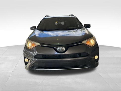 Used 2018 Toyota RAV4 XLE image 13