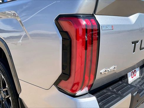 Used 2024 Toyota Tundra Limited AWD/4WD image 28