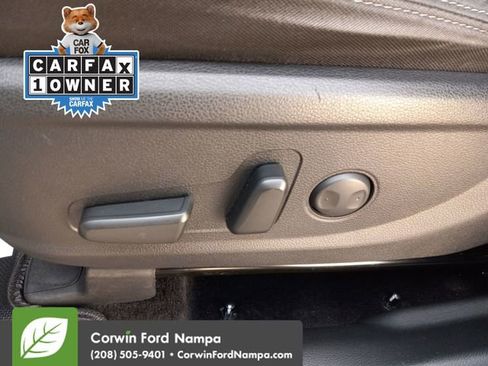 Used 2022 Hyundai Santa Fe Blue image 12