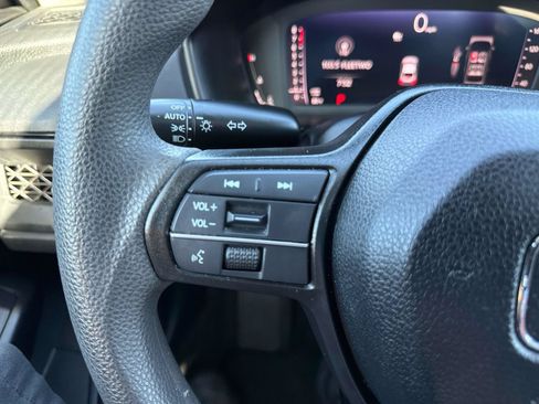 Used 2025 Honda Accord SE image 24