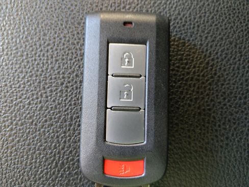 Used 2024 Mitsubishi Outlander Sport AWD image 32
