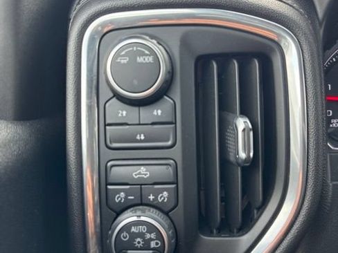 Used 2021 Chevrolet Silverado 2500 LT w/ Fleet Comfort Package AWD/4WD image 15