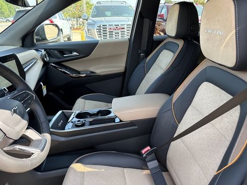New 2027 Chevrolet Equinox ACTIV FWD image 5