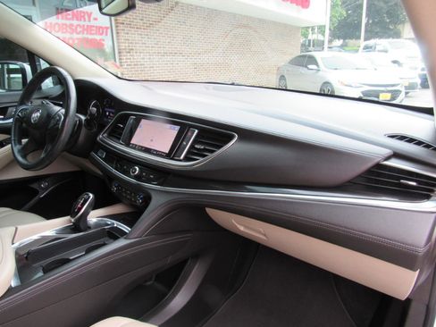 Used 2021 Buick Enclave Essence w/ Sport Touring Edition FWD image 35