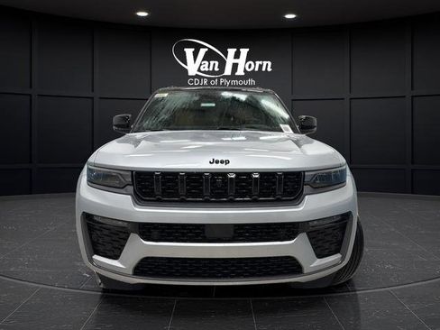 New 2026 Jeep Grand Cherokee L Summit image 8