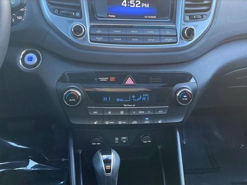 Used 2017 Hyundai Tucson Value image 31