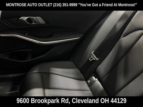 Used 2023 BMW 330i xDrive Sedan AWD/4WD image 32