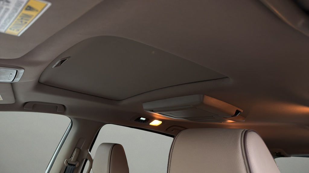 Used 2023 Honda Odyssey Elite image 12