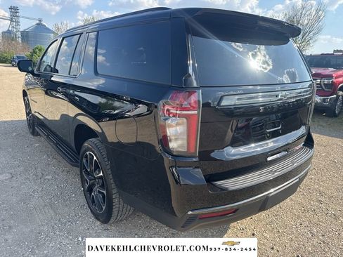 Used 2021 Chevrolet Suburban RST AWD/4WD image 49