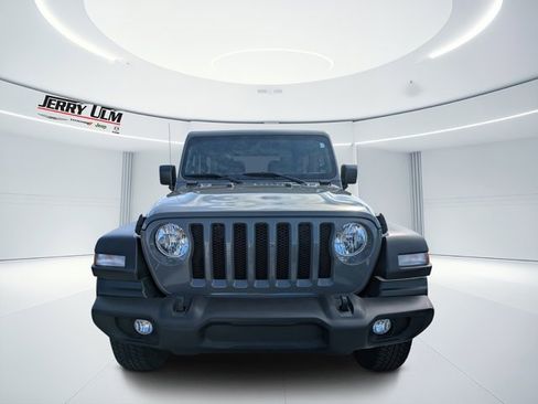 Used 2021 Jeep Wrangler Sport S image 7