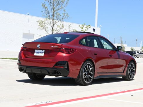 Used 2026 BMW M440i RWD image 9