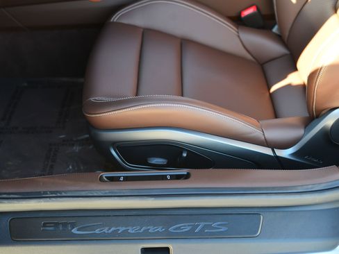 Certified 2024 Porsche 911 Carrera GTS image 24