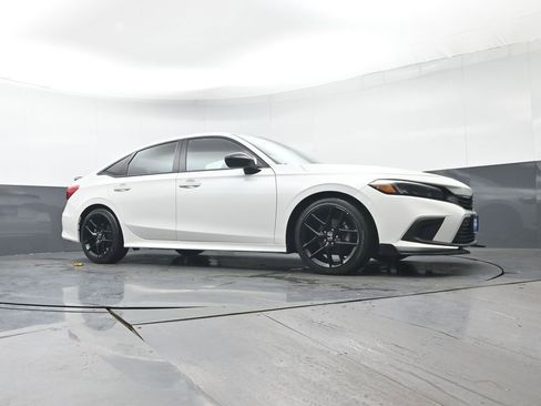 Certified 2023 Honda Civic Sport image 32