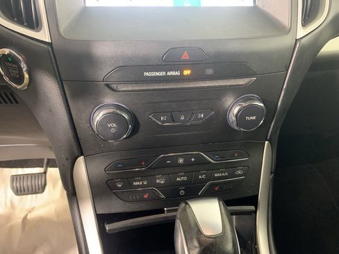 Used 2017 Ford Edge SEL w/ Equipment Group 201A image 26