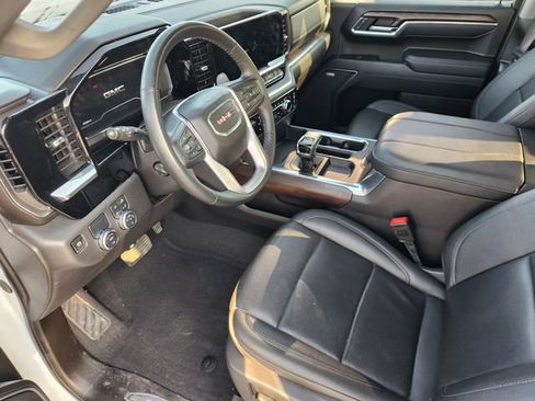 Used 2025 GMC Sierra 1500 SLT RWD image 7