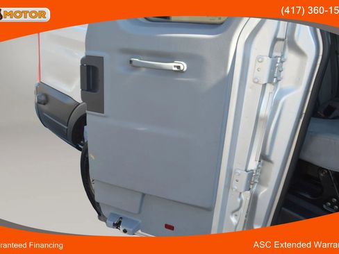 Used 2015 Ford Transit 350 XLT RWD image 24