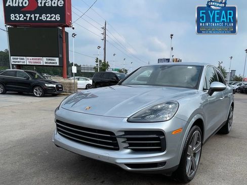 Used 2020 Porsche Cayenne AWD/4WD image 1