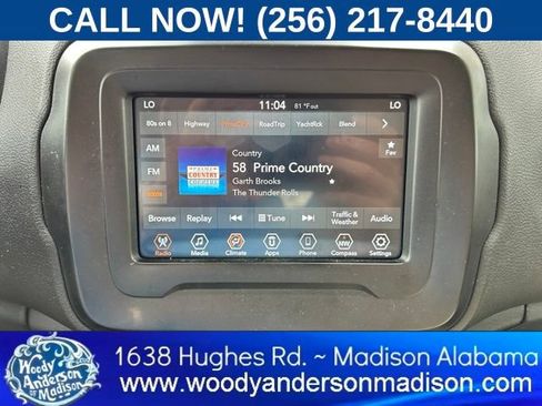 Used 2020 Jeep Renegade Latitude w/ Popular Equipment Group FWD image 13