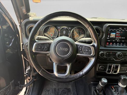 Used 2021 Jeep Gladiator Overland AWD/4WD image 19