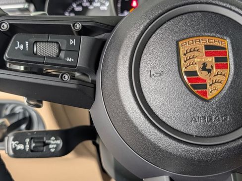 New 2026 Porsche Macan AWD/4WD image 35
