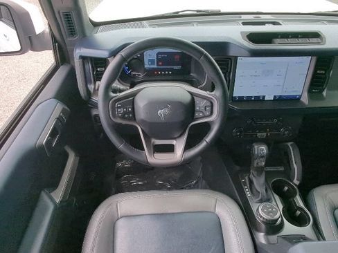 Used 2023 Ford Bronco Outer Banks AWD/4WD image 7