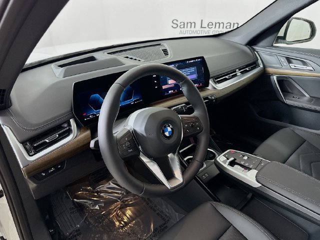 Used 2026 BMW X1 xDrive28i w/ Technology Package AWD/4WD image 9