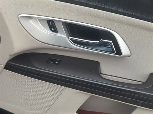 Used 2016 Chevrolet Equinox LT w/ Convenience Package image 27