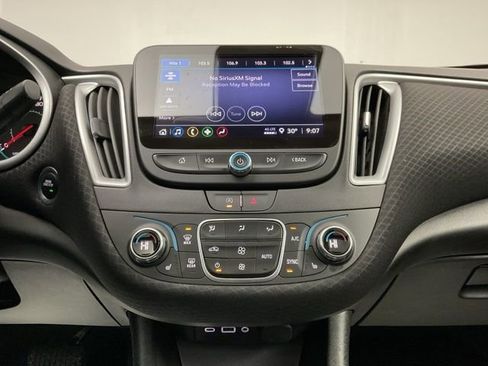 Certified 2024 Chevrolet Malibu LT image 17