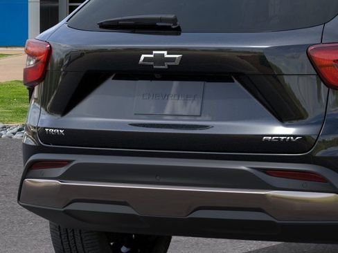 New 2026 Chevrolet Trax ACTIV w/ Driver Confidence Package FWD image 14