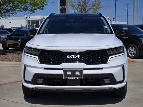 Used 2023 Kia Sorento SX image 11