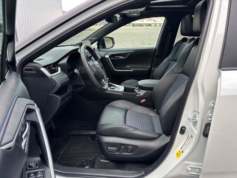 Used 2024 Toyota RAV4 XSE w/ Advanced Technology Package AWD/4WD image 4