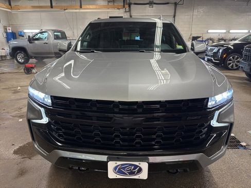 Used 2023 Chevrolet Tahoe Z71 w/ Luxury Package image 2