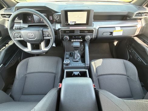 New 2026 Toyota 4Runner SR5 AWD/4WD image 17