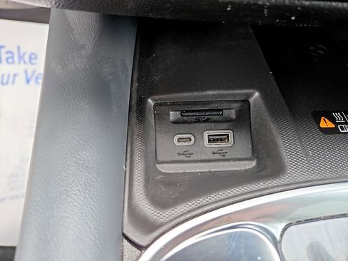 Used 2024 Buick Enclave Premium image 26