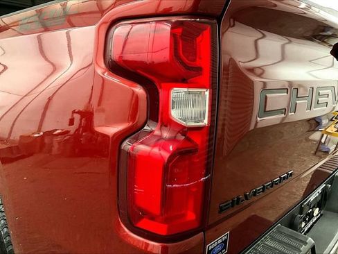 Used 2019 Chevrolet Silverado 1500 LT Trail Boss AWD/4WD image 29