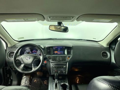 Used 2020 Nissan Pathfinder SL image 22