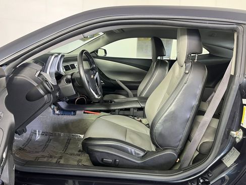 Used 2013 Chevrolet Camaro LT RWD image 11