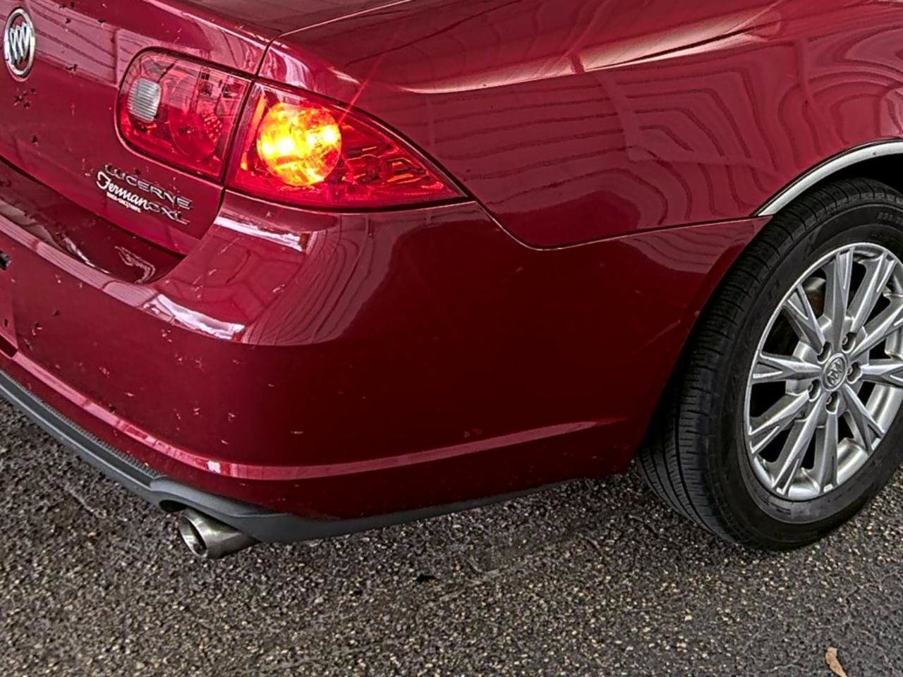 Used 2011 Buick Lucerne CXL FWD image 19